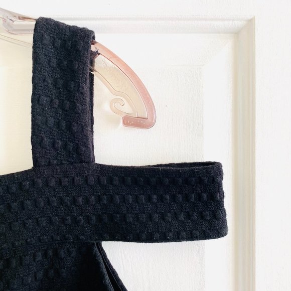 MICHAEL KORS | Sleeveless Cold Shoulder Top | Black | Size: Medium - Picture 4 of 7